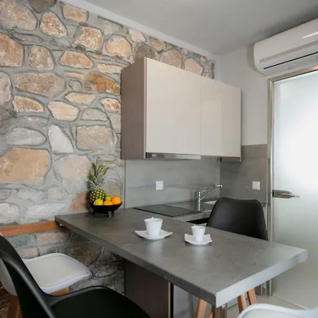 Angelo Suites